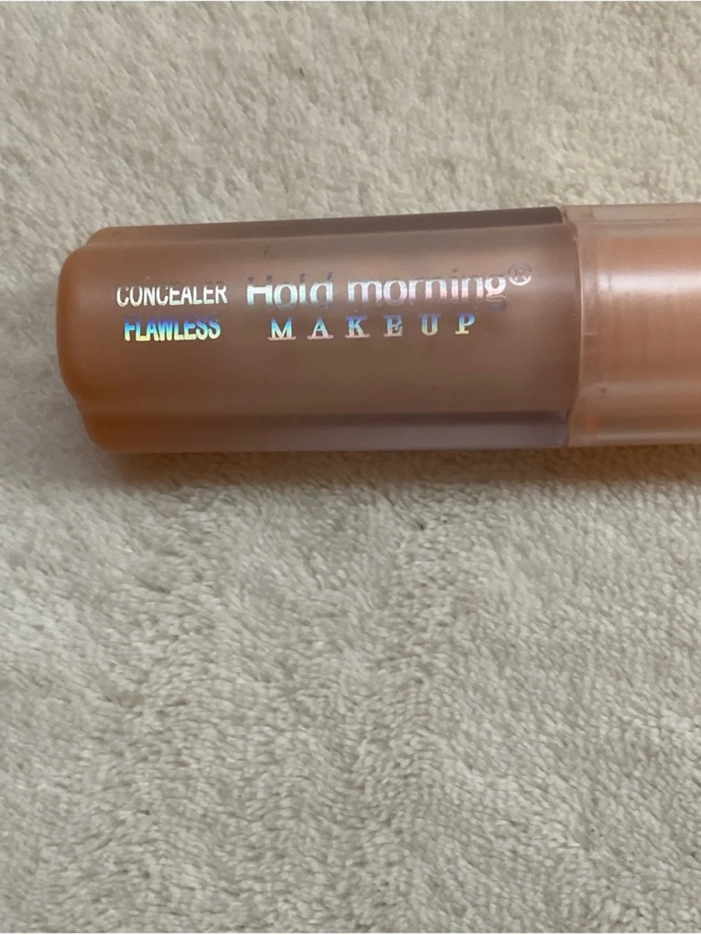 Hold Morning Flawless Concealer - Peachy Nude
